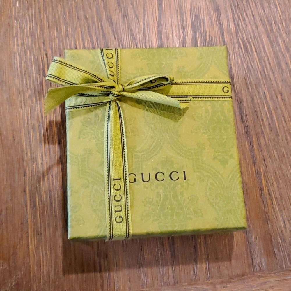 NEW Gucci x Doremon bifold wallet
